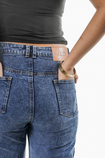 IT GIRL Straight Leg Denim